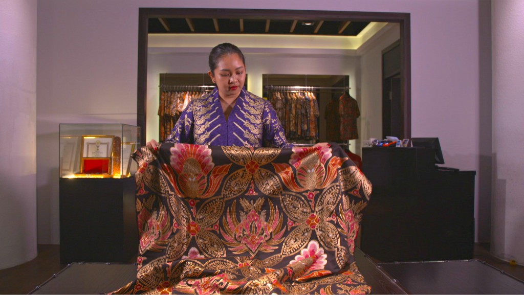 Era Soekamto and hand-drawn batik